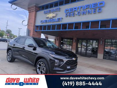 Used 2024 Chevrolet Trax LT w/ Driver Confidence Package