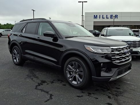 New 2026 Ford Explorer Active w/ Active Comfort Package AWD/4WD image 1