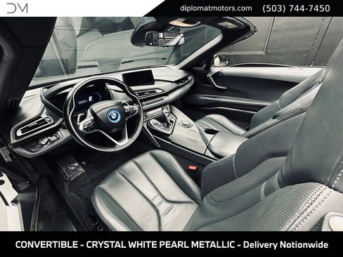 Used 2019 BMW i8 Roadster AWD/4WD image 18
