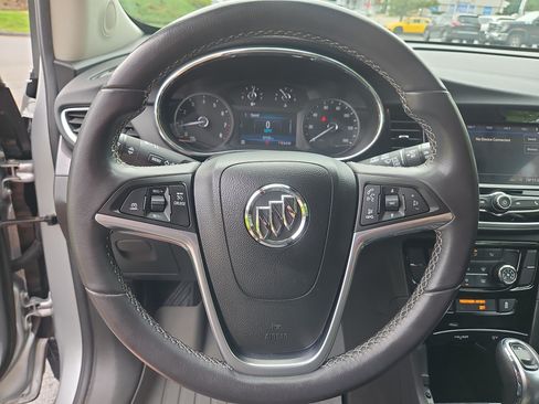 Used 2022 Buick Encore Preferred w/ Safety Package AWD/4WD image 18