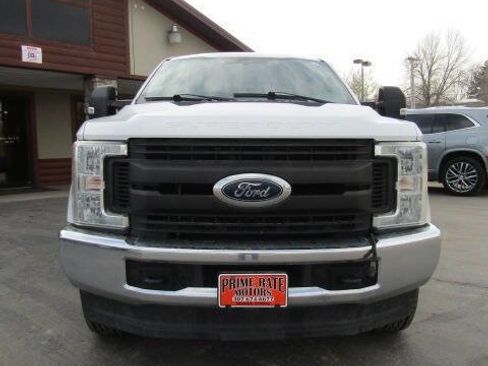 Used 2017 Ford F250 XL w/ Power Equipment Group image 3