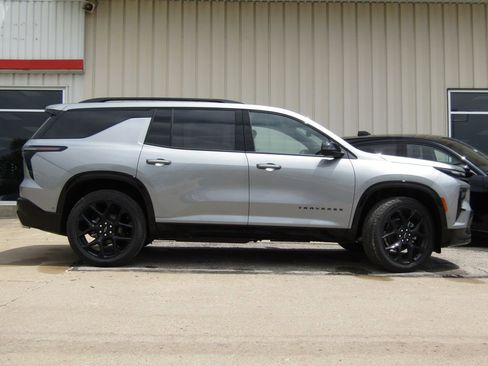 New 2026 Chevrolet Traverse RS AWD/4WD image 2