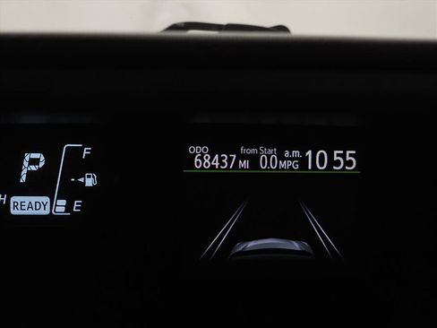 Used 2017 Toyota Prius C Four image 18