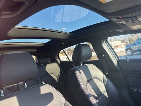 Used 2019 Mercedes-Benz GLA 250 4MATIC image 16