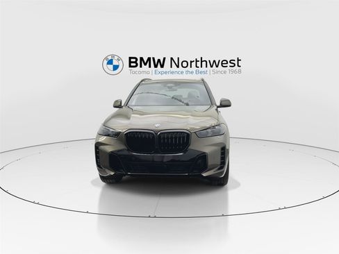 New 2026 BMW X5 xDrive40i w/ M Sport Package AWD/4WD image 8