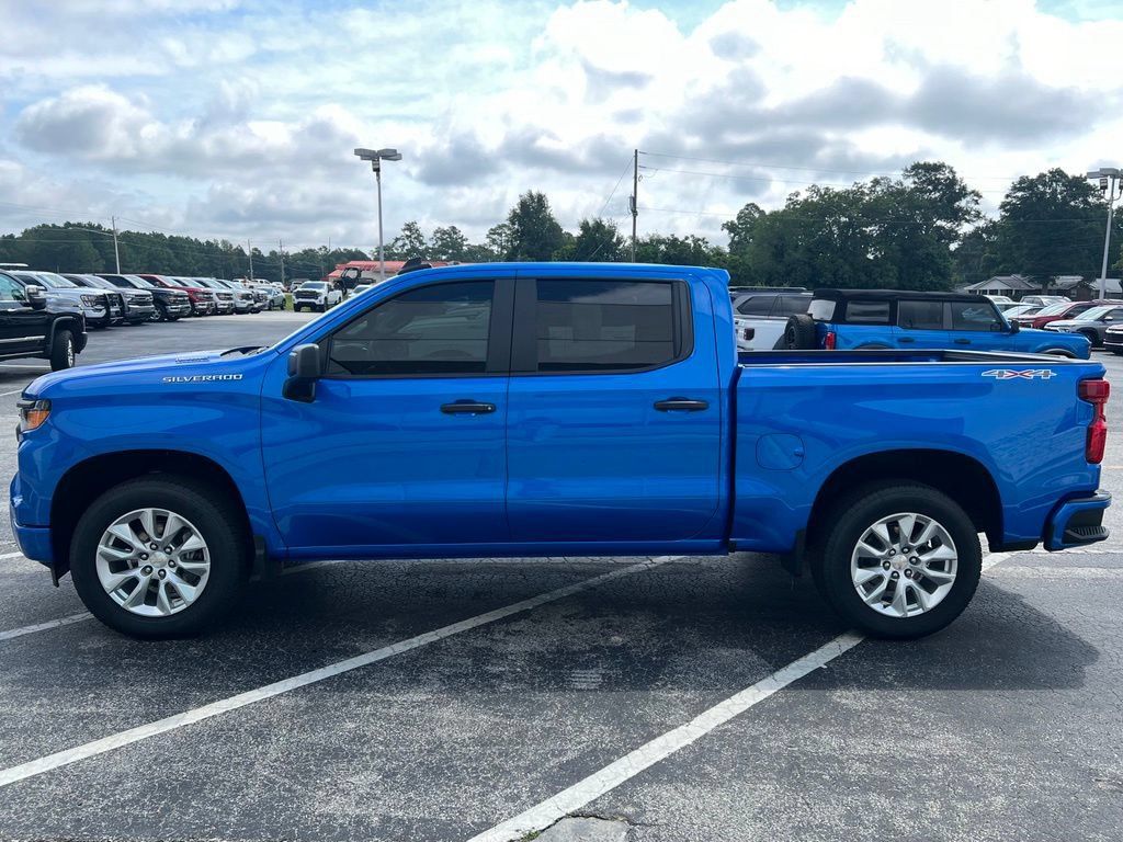 Used 2026 Chevrolet Silverado 1500 Custom AWD/4WD image 25
