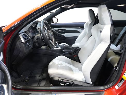 Used 2020 BMW M4 Coupe w/ Competition Package RWD image 27