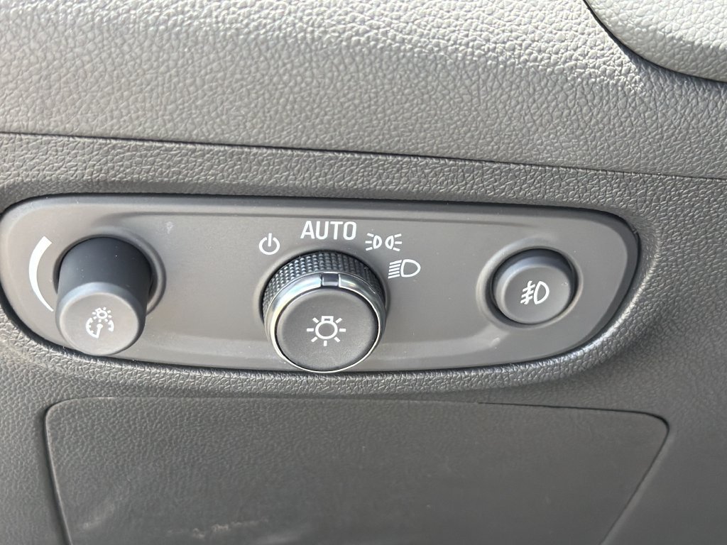 Certified 2023 Buick Encore GX Preferred w/ Cold Weather Comfort Package FWD image 29
