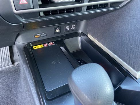 Used 2025 Toyota Camry LE FWD image 38