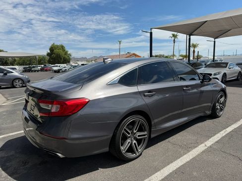 Used 2018 Honda Accord Sport image 11