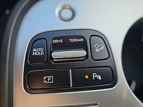 New 2026 Hyundai Ioniq 9 Limited image 21