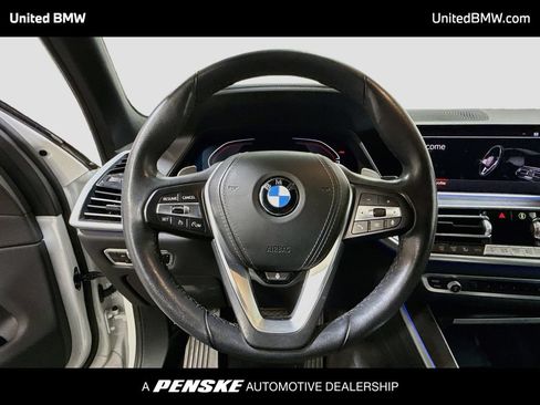 Used 2022 BMW X5 xDrive40i w/ Premium Package AWD/4WD image 13
