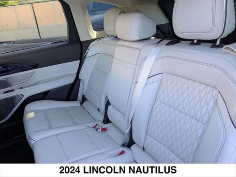 Used 2024 Lincoln Nautilus Black Label w/ Jet Appearance Package (87T) image 24