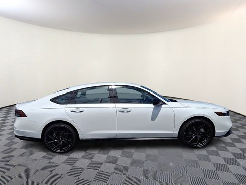 Used 2025 Honda Accord SE image 8