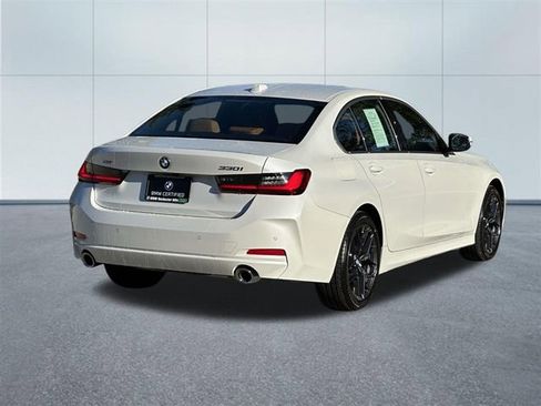 Certified 2025 BMW 330i xDrive Sedan w/ Convenience Package image 7