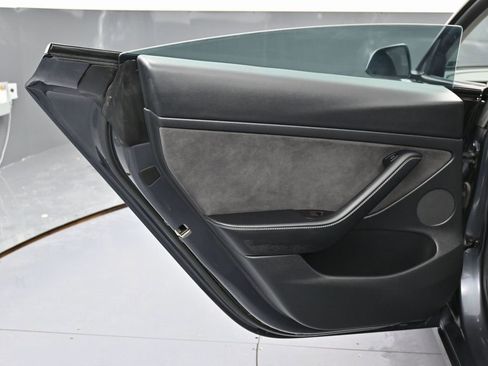 Used 2021 Tesla Model 3 Long Range image 41