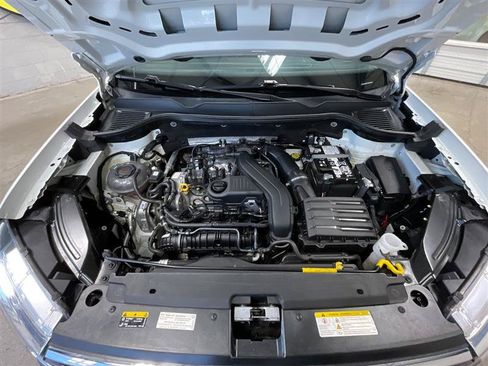 Used 2024 Volkswagen Taos S FWD image 31