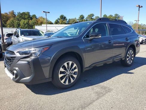 Certified 2025 Subaru Outback Limited image 3