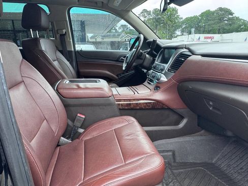Used 2018 Chevrolet Tahoe Premier AWD/4WD image 10