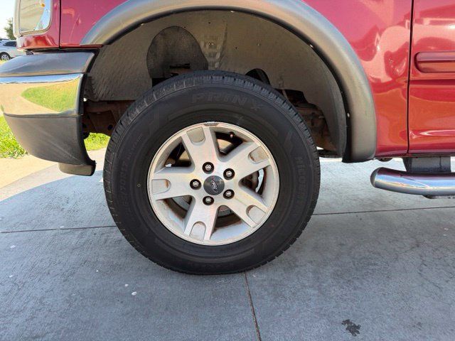 Used 2002 Ford F150 XLT AWD/4WD image 4