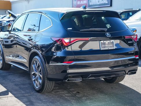 Used 2022 Acura MDX SH-AWD w/ Technology Package image 6