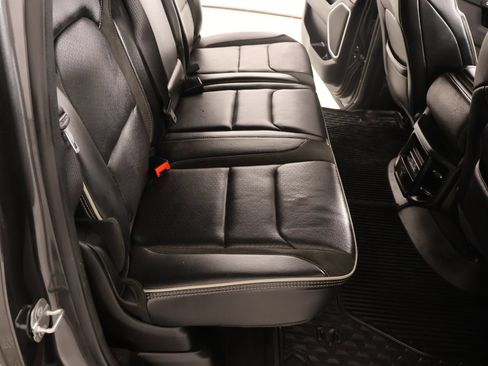 Used 2022 RAM 1500 Laramie AWD/4WD image 15