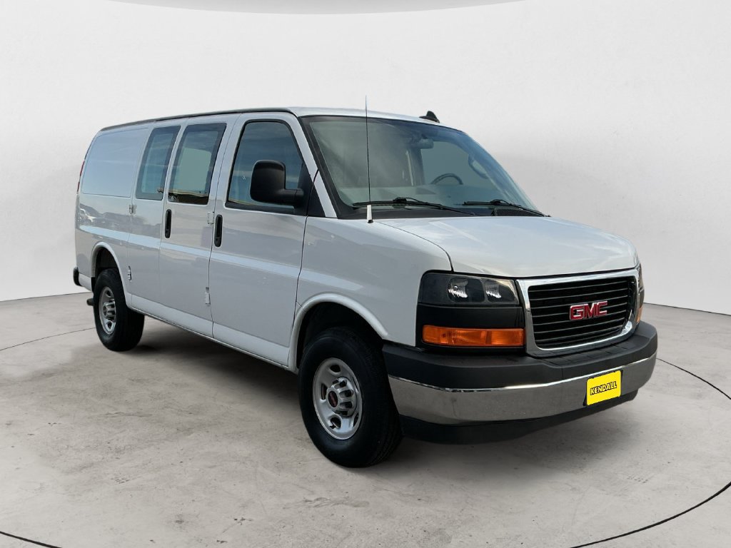 Used 2025 GMC Savana 2500 w/ Driver Convenience Package RWD image 5