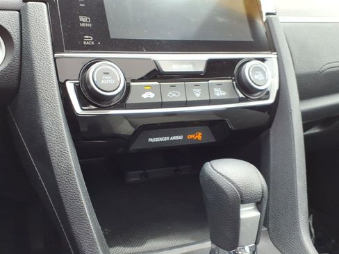 Used 2018 Honda Civic EX image 21