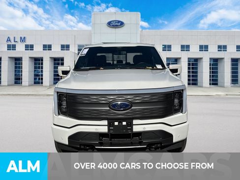 Used 2022 Ford F150 Lightning Lariat image 3
