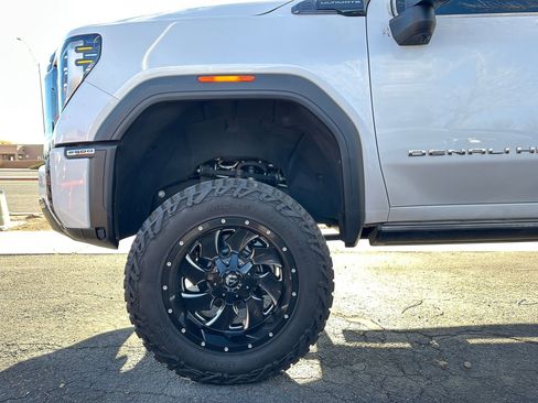 Used 2024 GMC Sierra 2500 Denali Ultimate w/ Max Trailering Package image 8