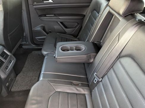 Used 2020 Volkswagen Atlas Cross Sport SEL Premium R-Line AWD/4WD image 24