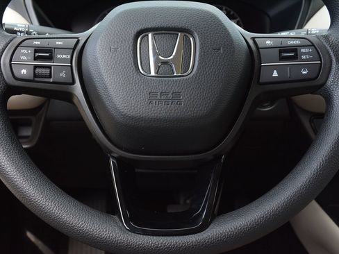 Used 2023 Honda HR-V LX image 26