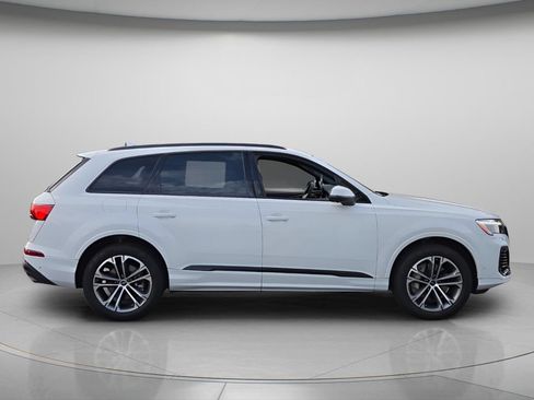 Certified 2026 Audi Q7 3.0T Premium w/ Convenience Plus Package AWD/4WD image 8
