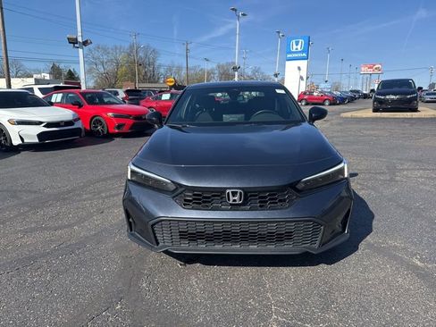 Used 2025 Honda Civic Sport image 2