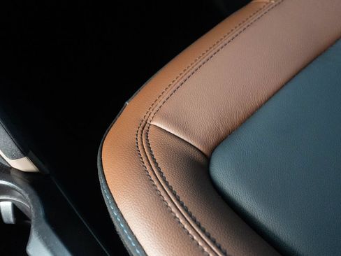 Used 2024 Ford Bronco Outer Banks AWD/4WD image 31