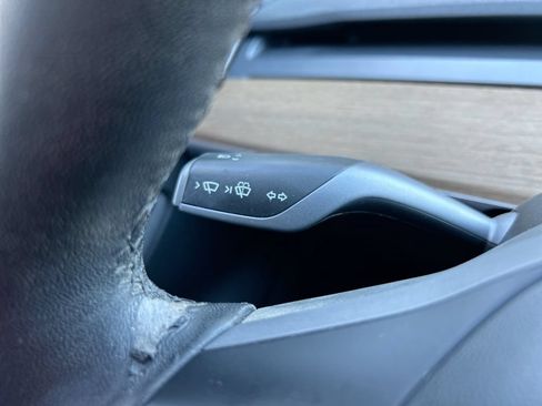 Used 2022 Tesla Model 3 RWD image 17