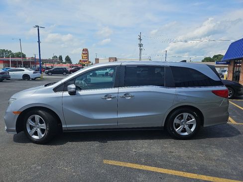 Used 2019 Honda Odyssey EX-L image 2