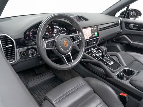 Used 2020 Porsche Cayenne AWD/4WD image 12