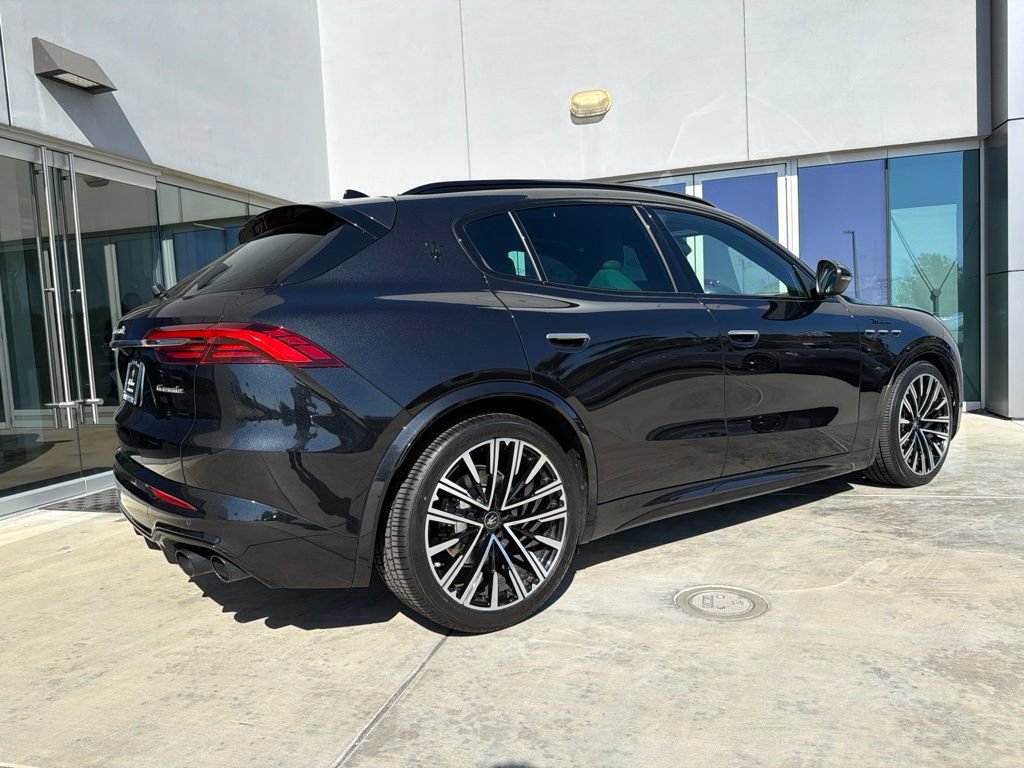 Certified 2023 Maserati Grecale Folgore AWD/4WD image 8