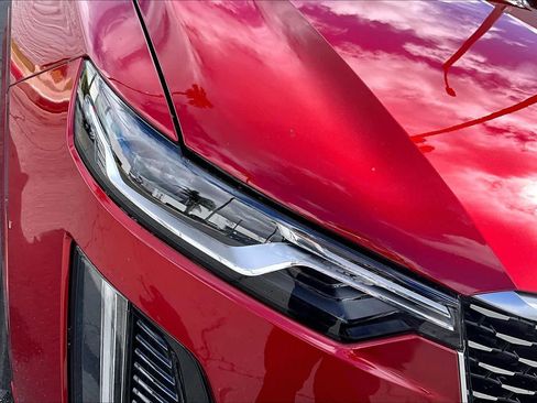 Used 2024 Cadillac XT6 Premium Luxury image 27