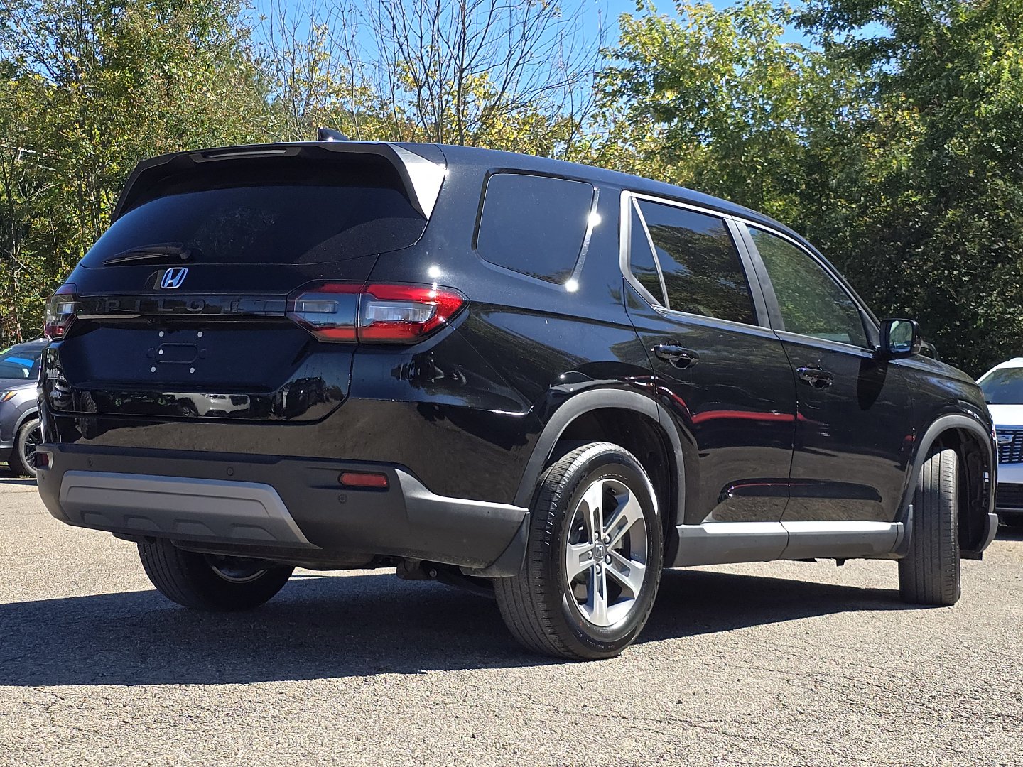 Used 2024 Honda Pilot EX-L image 17
