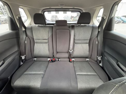 Used 2025 Nissan Rogue SV AWD/4WD image 39