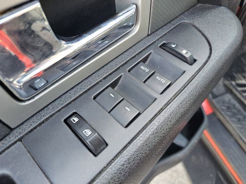 Used 2011 Ford F150 Raptor image 28