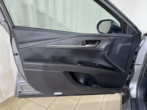 Used 2025 Toyota Camry XSE AWD/4WD image 13