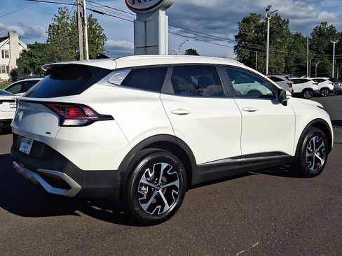 Used 2023 Kia Sportage EX image 6
