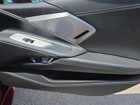 Used 2021 Chevrolet Corvette Stingray Premium Conv w/ Z51 Performance Package image 29