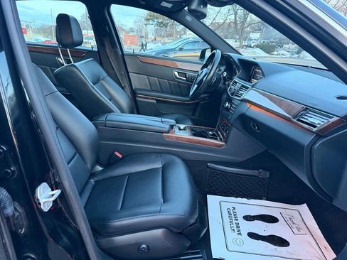 Used 2013 Mercedes-Benz E 350 4MATIC Sedan image 19