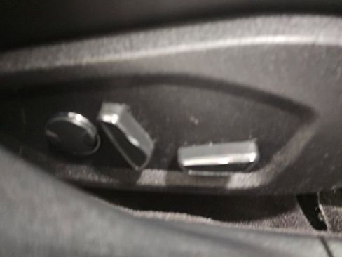 Used 2017 Ford Fusion Titanium image 37