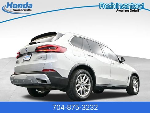 Used 2023 BMW X5 xDrive40i w/ Premium Package AWD/4WD image 33