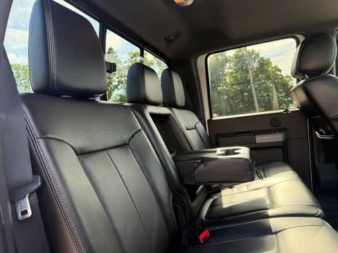 Used 2016 Ford F250 Lariat w/ Lariat Ultimate Package AWD/4WD image 45